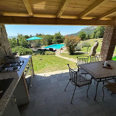 Villa Mavrici, Neighbors Free Buzet Eksteriør billede