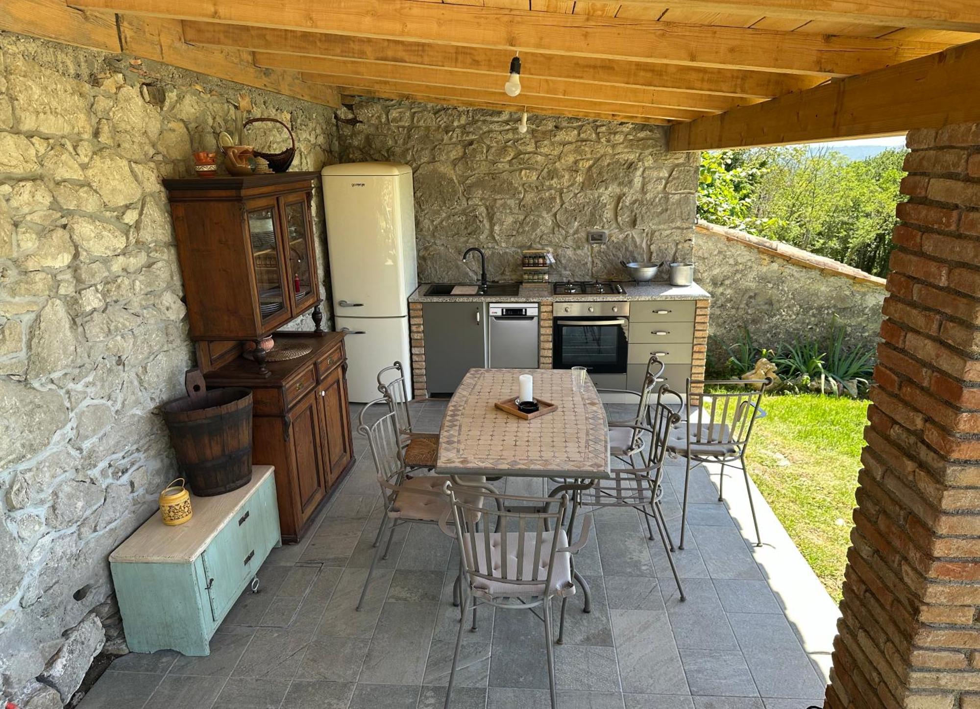 Villa Mavrici, Neighbors Free Buzet Eksteriør billede