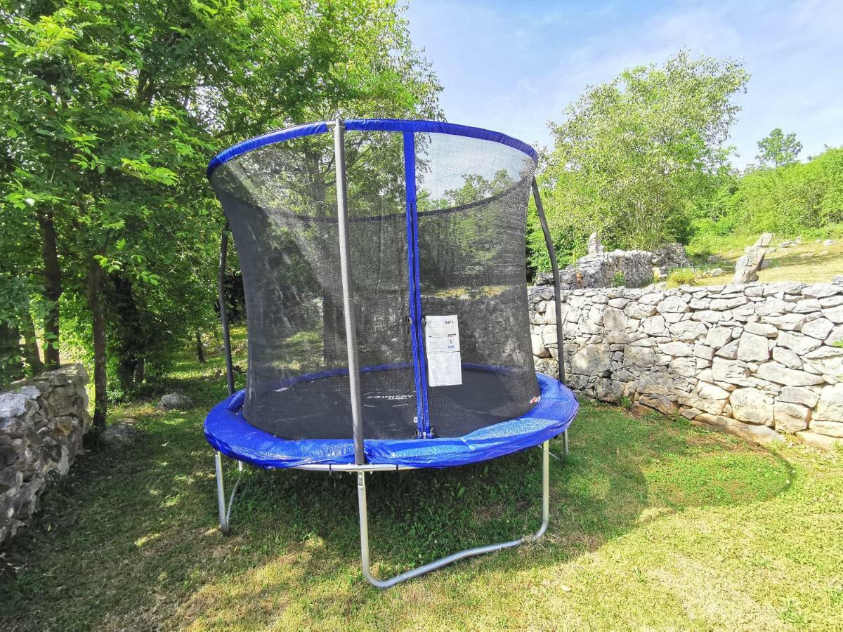 Villa Mavrici, Neighbors Free Buzet Eksteriør billede