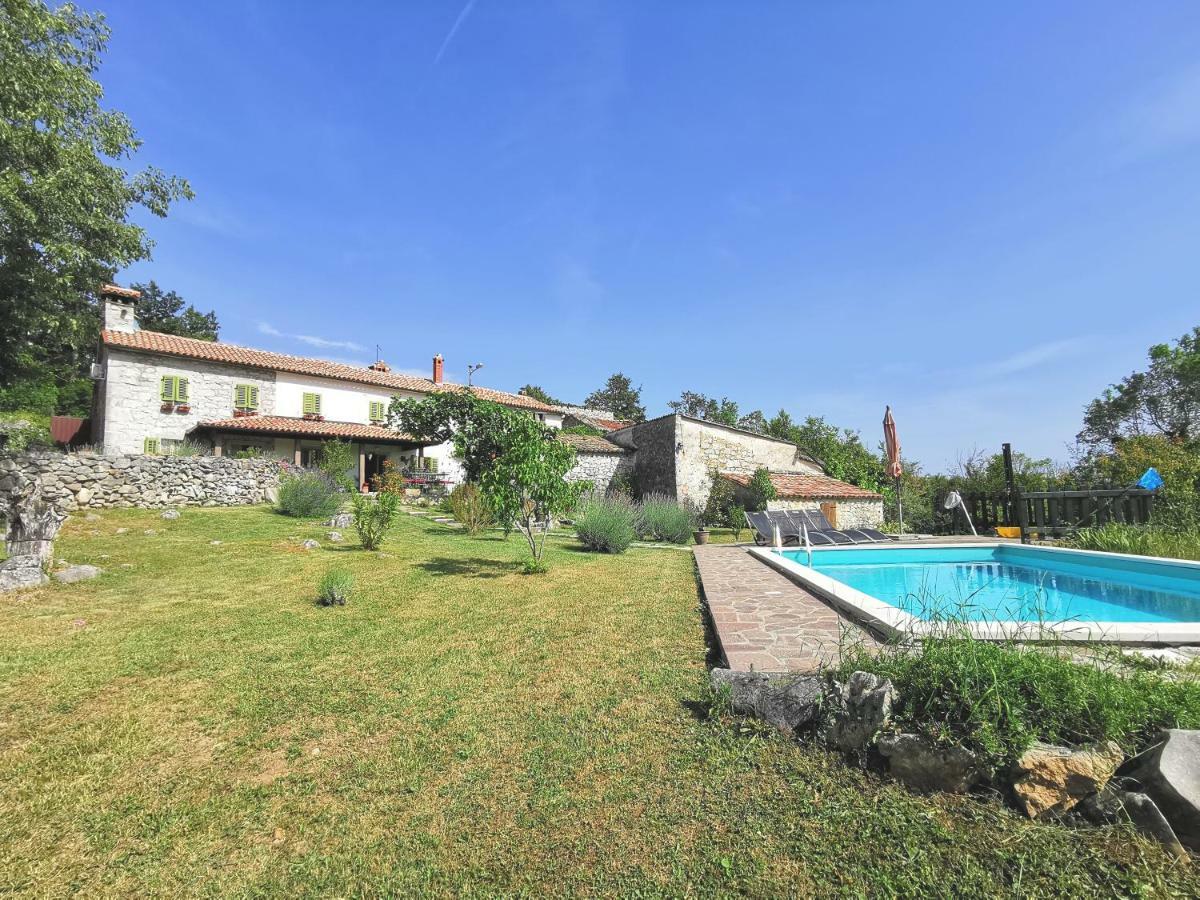 Villa Mavrici, Neighbors Free Buzet Eksteriør billede