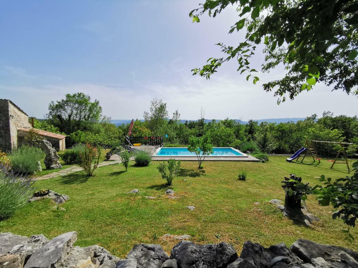 Villa Mavrici, Neighbors Free Buzet Eksteriør billede
