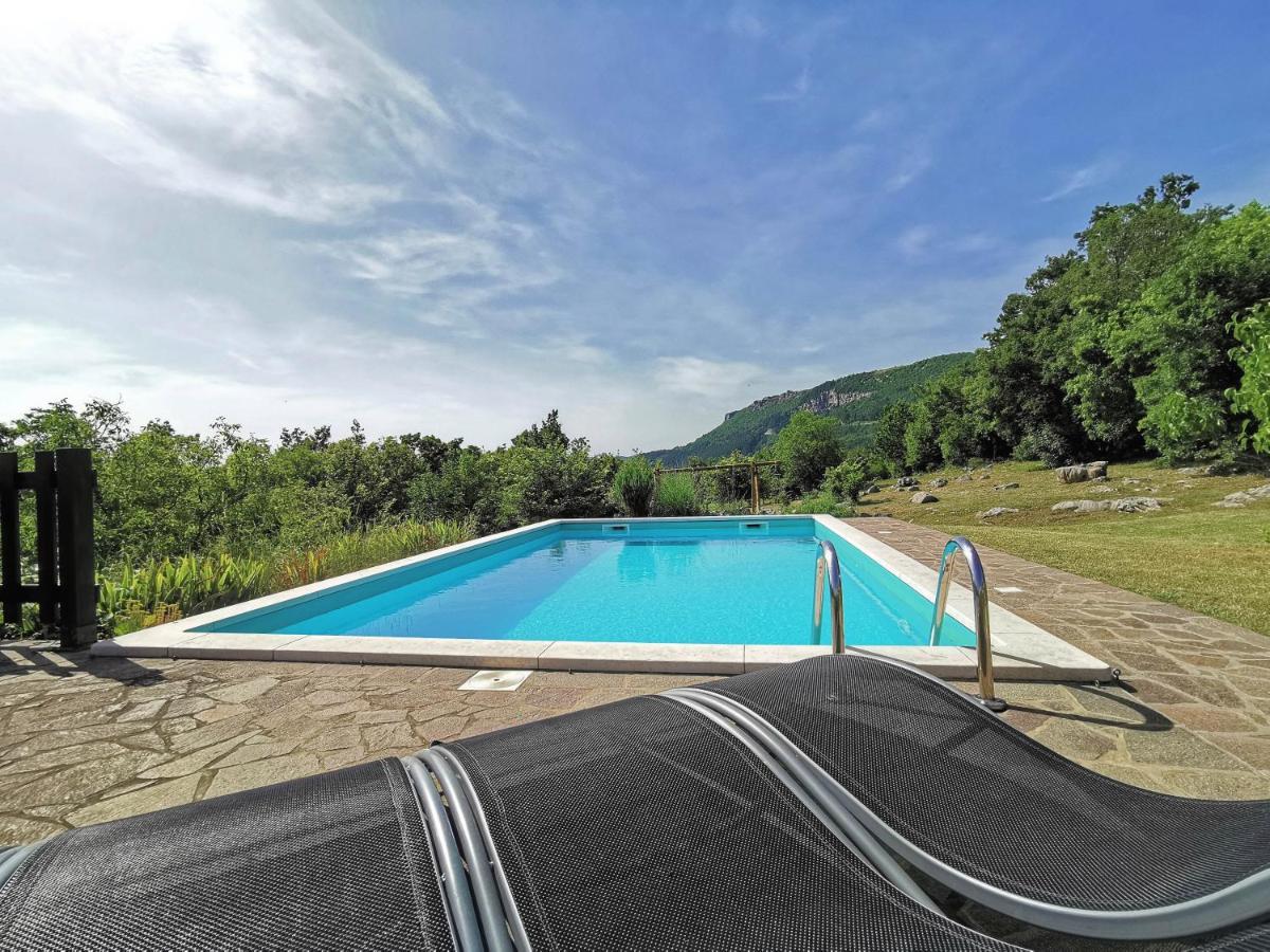 Villa Mavrici, Neighbors Free Buzet Eksteriør billede